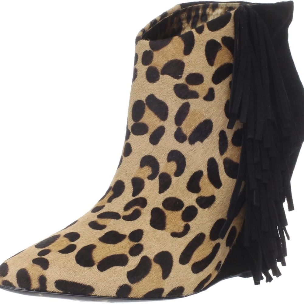 Betsy Johnson Ziah P Leopard Print Black Suede Fringe Wedge Booties Women’s 7.5